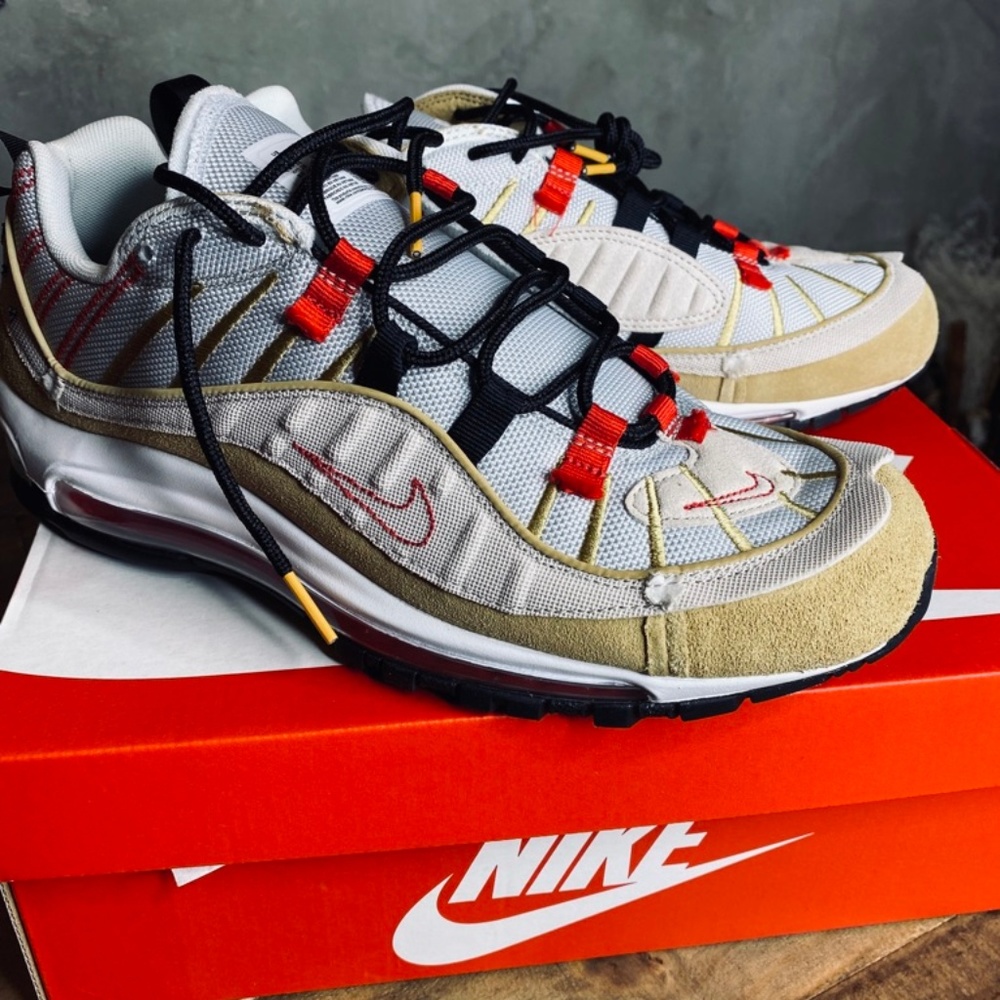 Nike Air Max - Picture 8 of 8